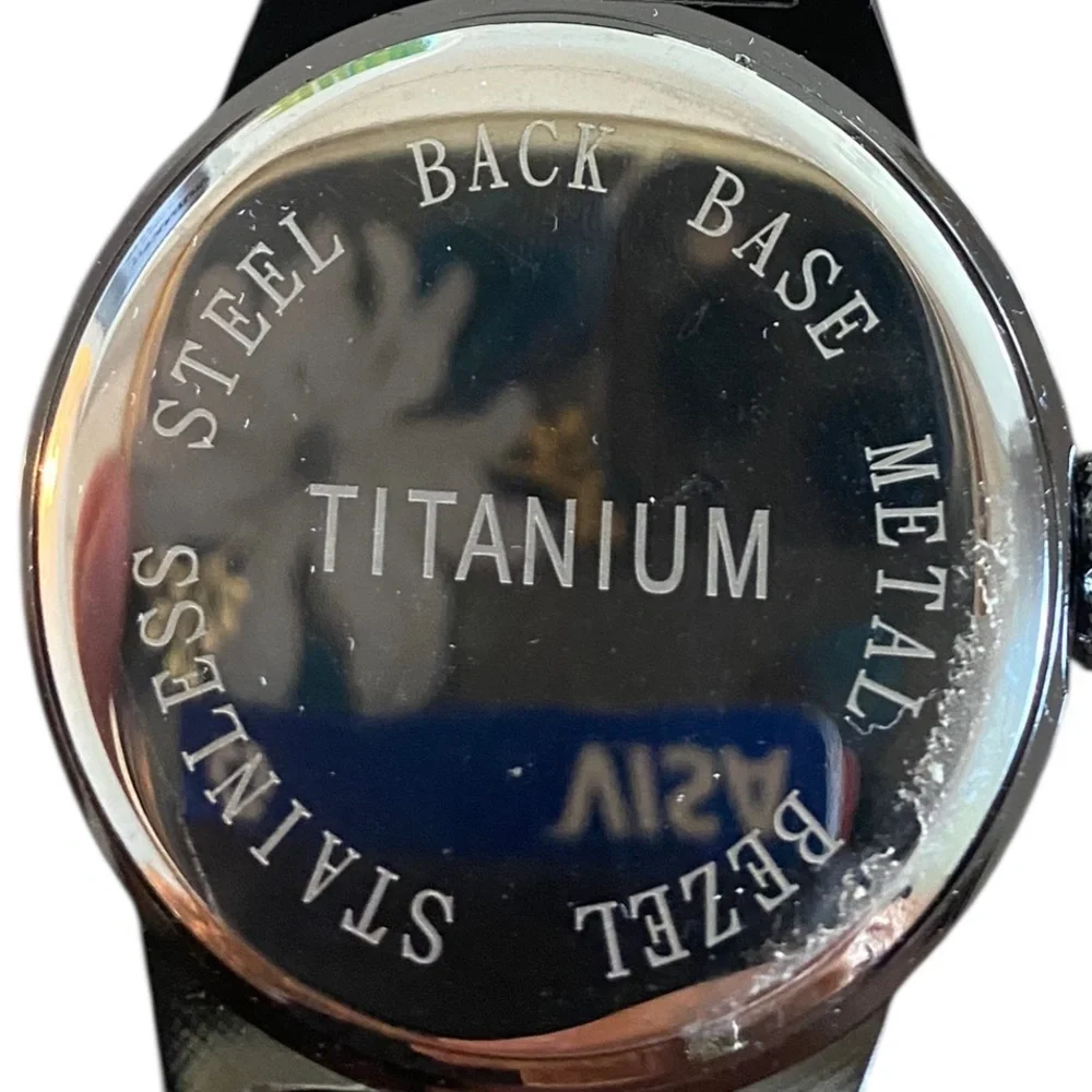 Men's Black Quartz Watch by Titanium stainless steel back base metal bezel